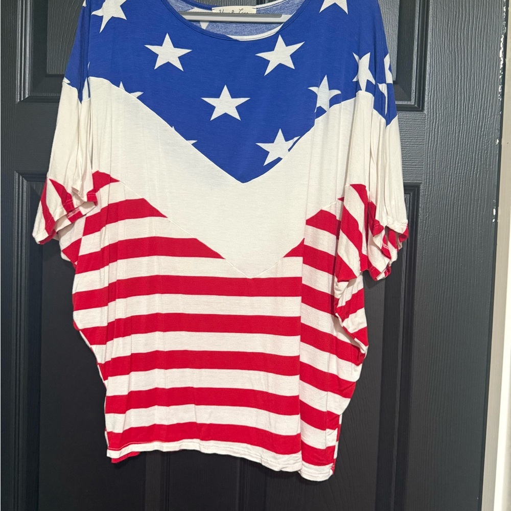 Vine & Love Patriotic Tunic